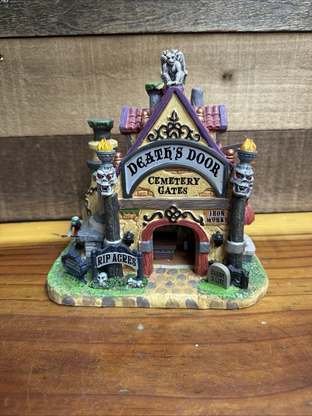 Lemax Spooky Town Death’s Door Cemetery Gates Lighted Building In Box